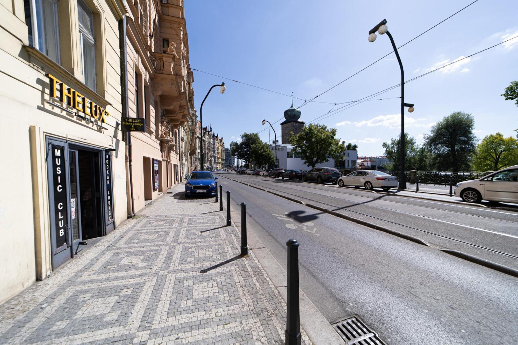 Classy Riverside In The Old Town Of