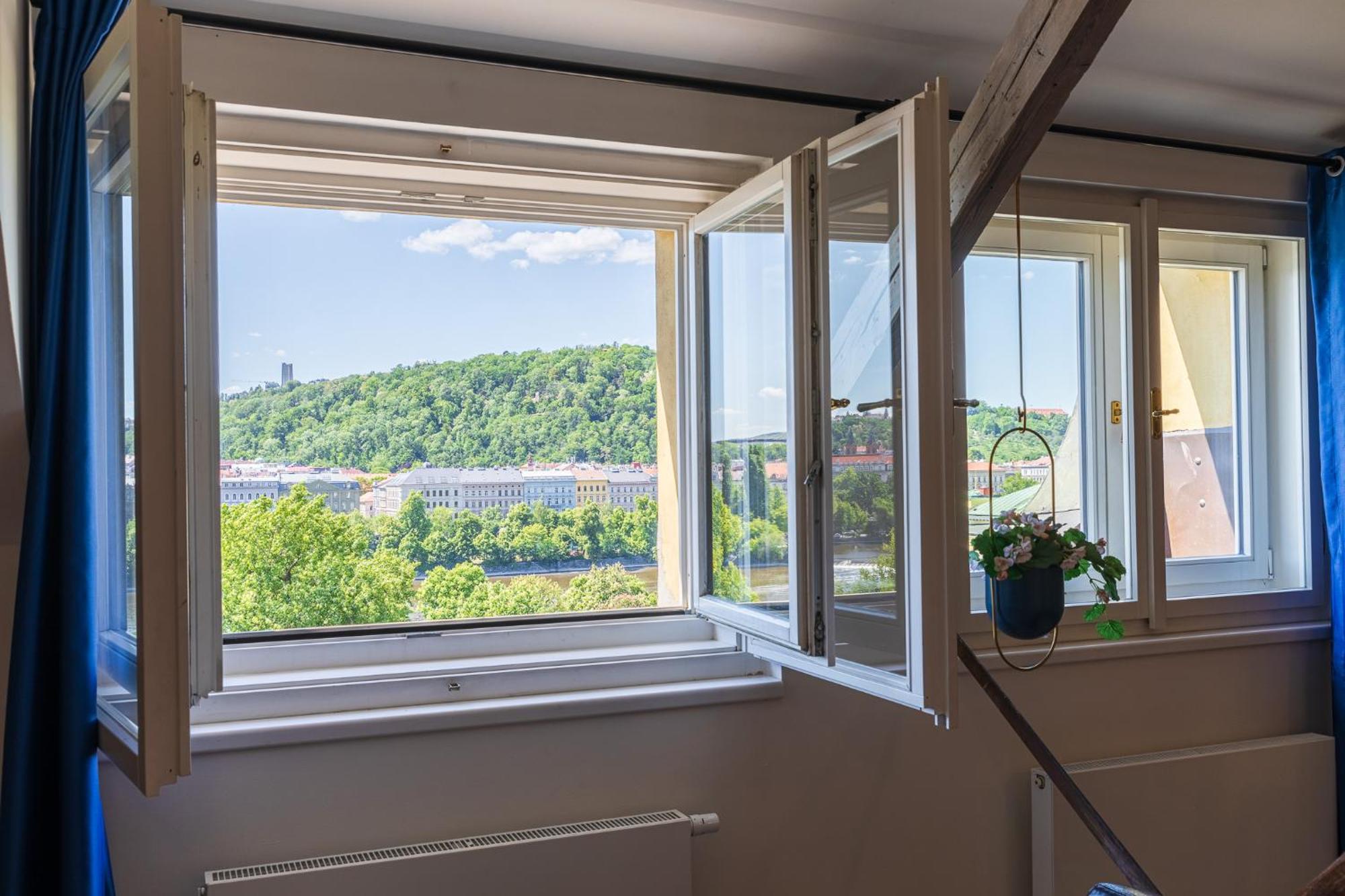 Appartamento Classy Riverside In The Old Town Of