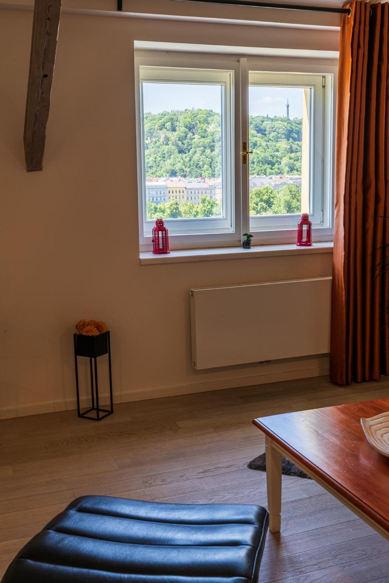 Appartamento Classy Riverside In The Old Town Of *