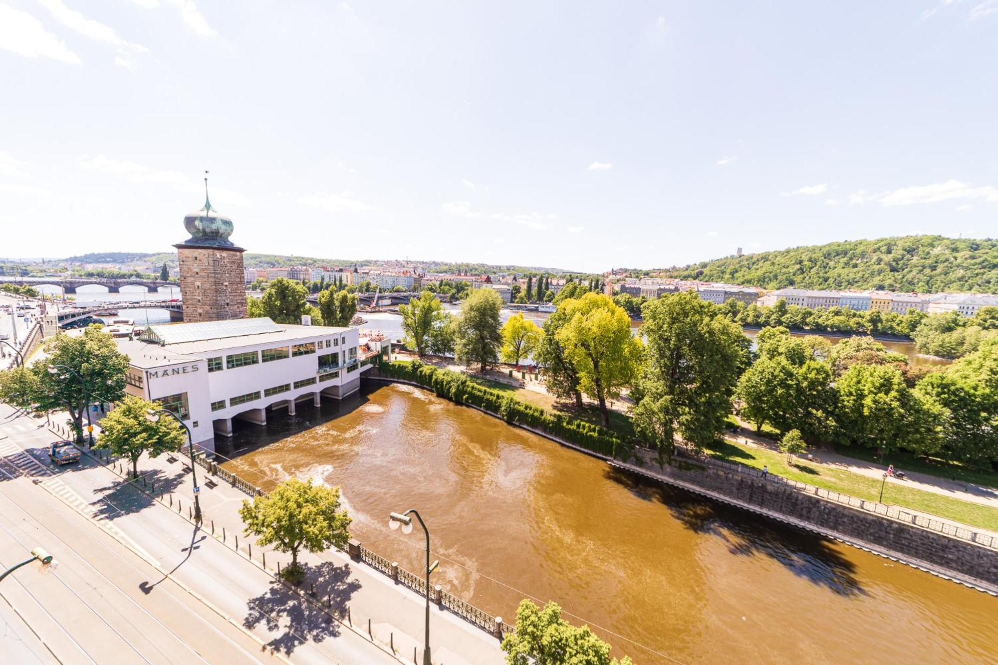 Classy Riverside In The Old Town Of Appartamento Praga